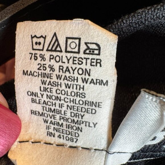 NWT   BLACK BELTED DRESSY EASY CARE SHORTS    SIZE: 14     #1 - Picture 6 of 9